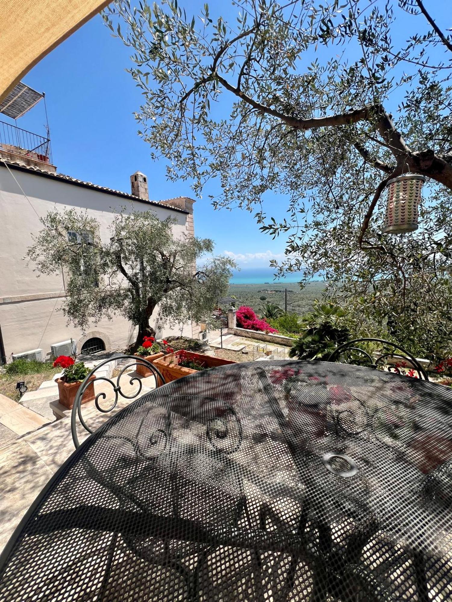 Villa In Gargano - Villa Basso Monte SantʼAngelo Exterior foto