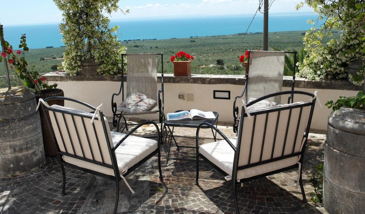 Villa In Gargano - Villa Basso Monte SantʼAngelo Exterior foto